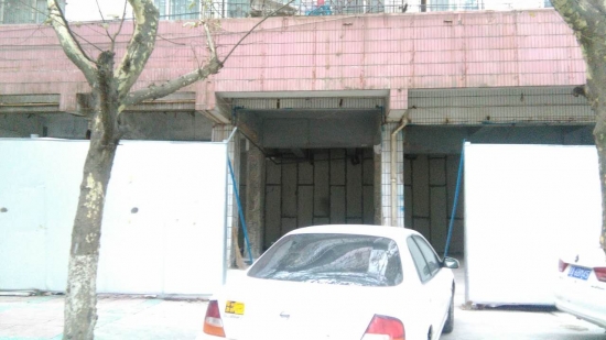 輕質(zhì)隔墻板